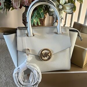 MICHAEL KORS CROSSBODY SATCHEL PURSES HUDSON  NEW AUTHENTIC 10x8.5